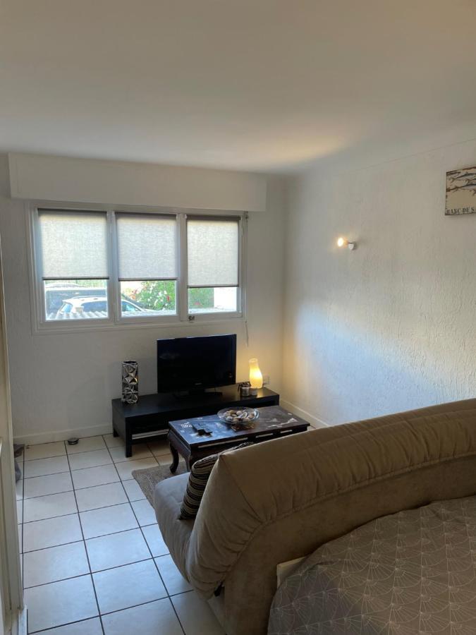 Grand Studio 7 Minutes De La Plage Et Climatise Sur Juan Les Pins Antibes Ngoại thất bức ảnh